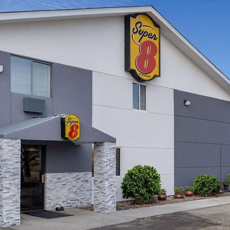 Super 8 By Wyndham Merrillville Exterior photo
